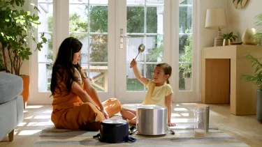 Playing music with cooking pots